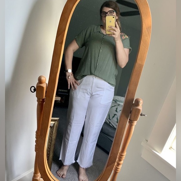 Kori Button up from Mindy Mae’s market - Picture 6 of 10